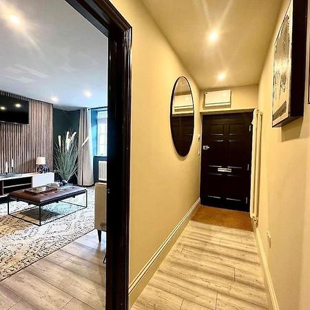 Fabulous Large Apartment In Great Location Бат Екстер'єр фото